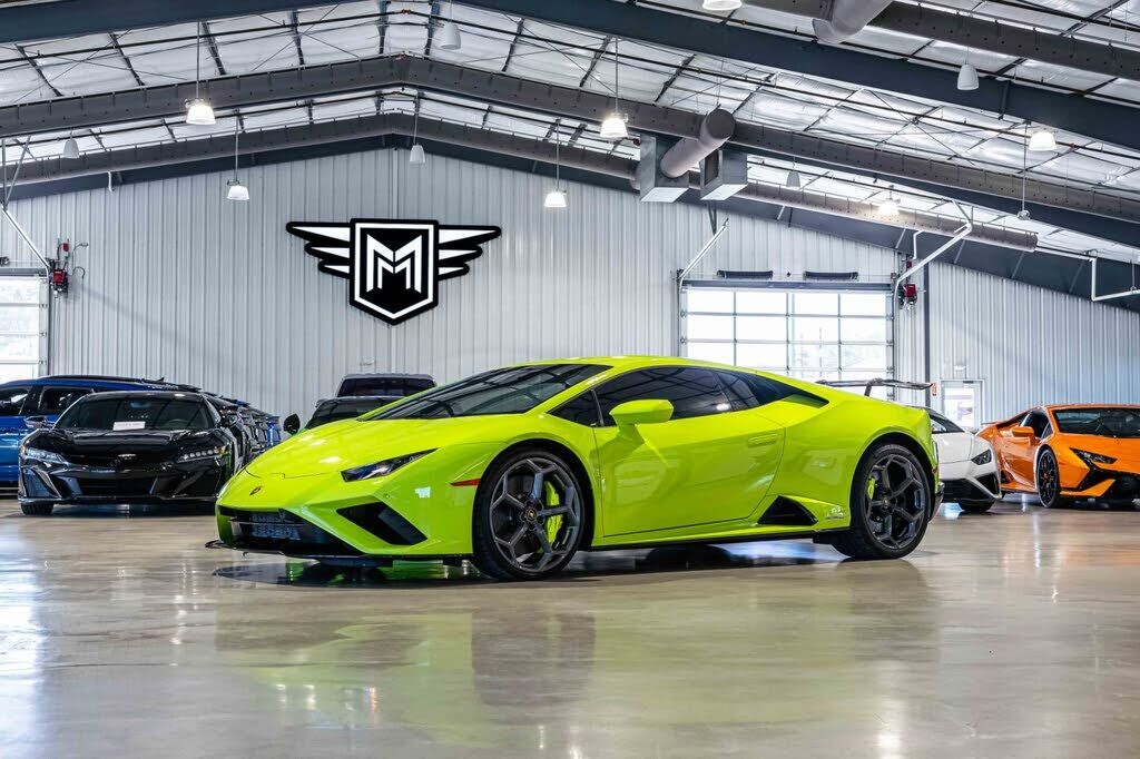 LAMBORGHINI