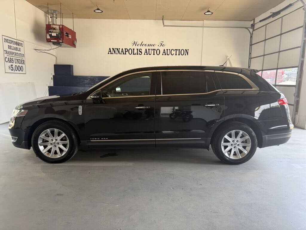 2016 LINCOLN MKT
