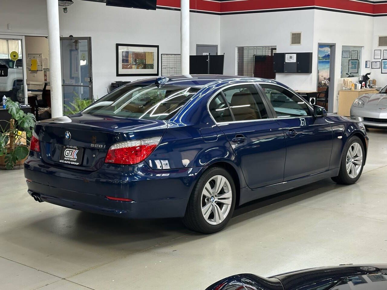 2010 BMW 528i