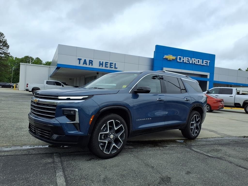 2025 CHEVROLET Traverse