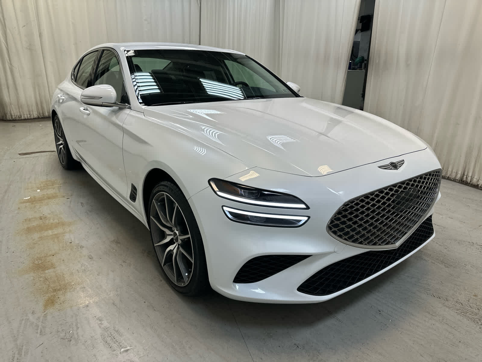 2025 GENESIS G70