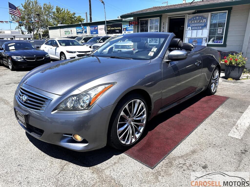 2011 INFINITI G37