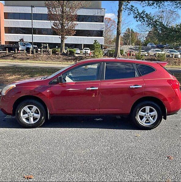 2010 NISSAN Rogue