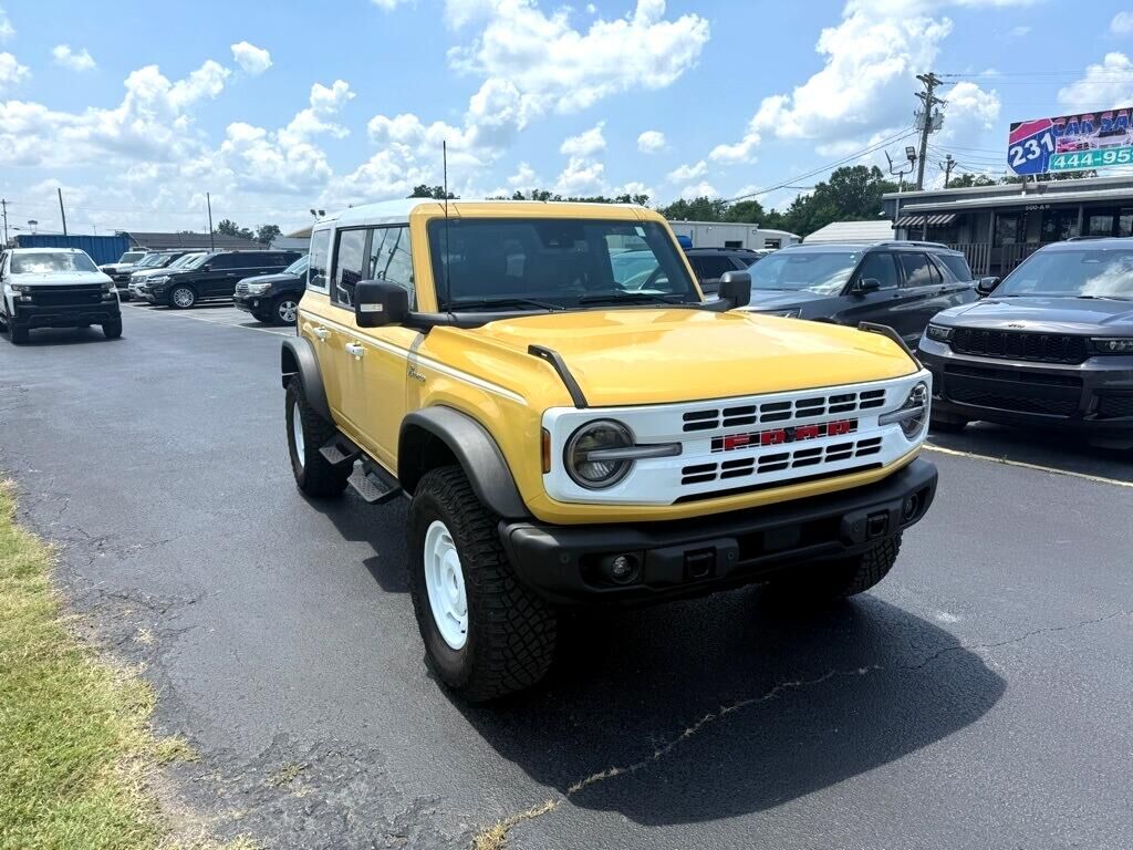 2023 FORD Bronco