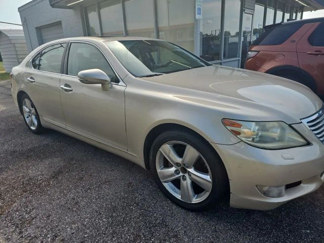 2011 LEXUS LS