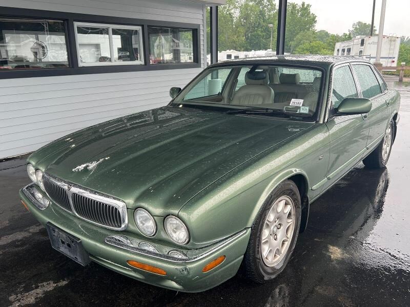 Jaguar XJ8