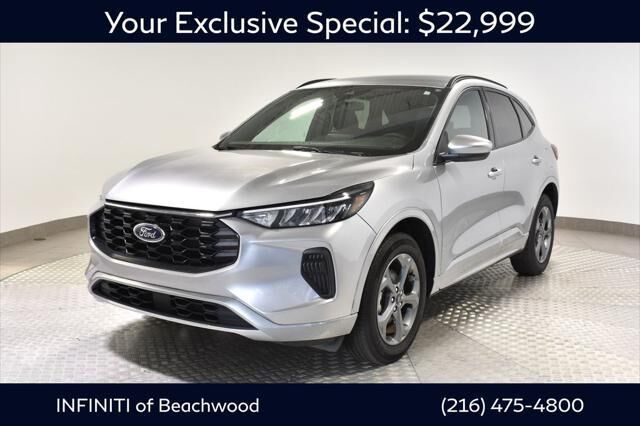 2024 FORD Escape