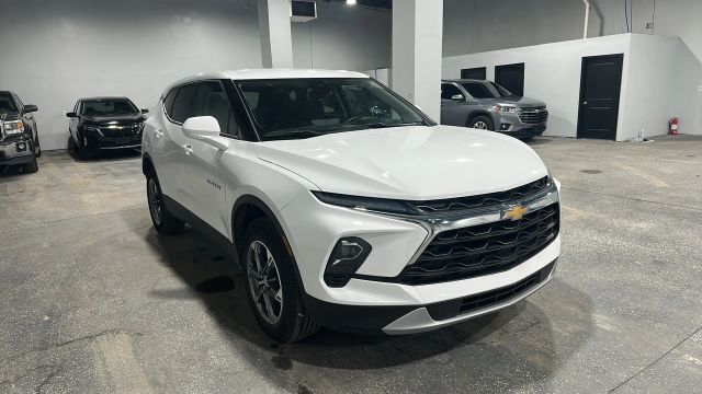 2023 CHEVROLET Blazer