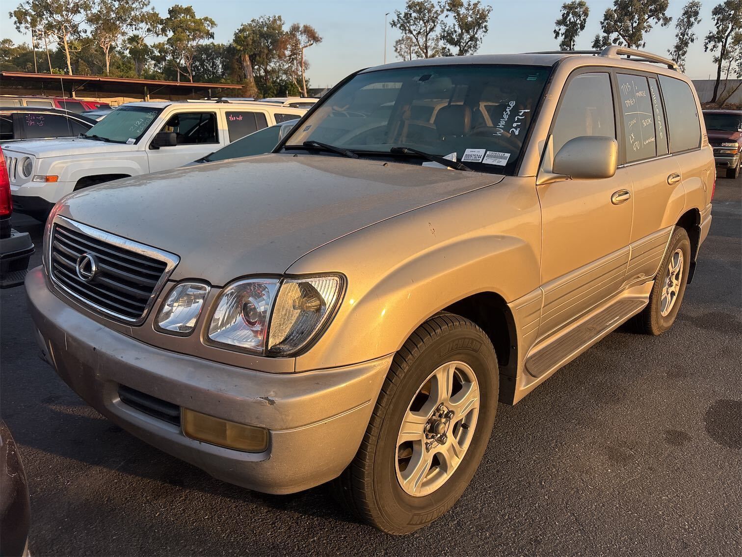 Lexus LX