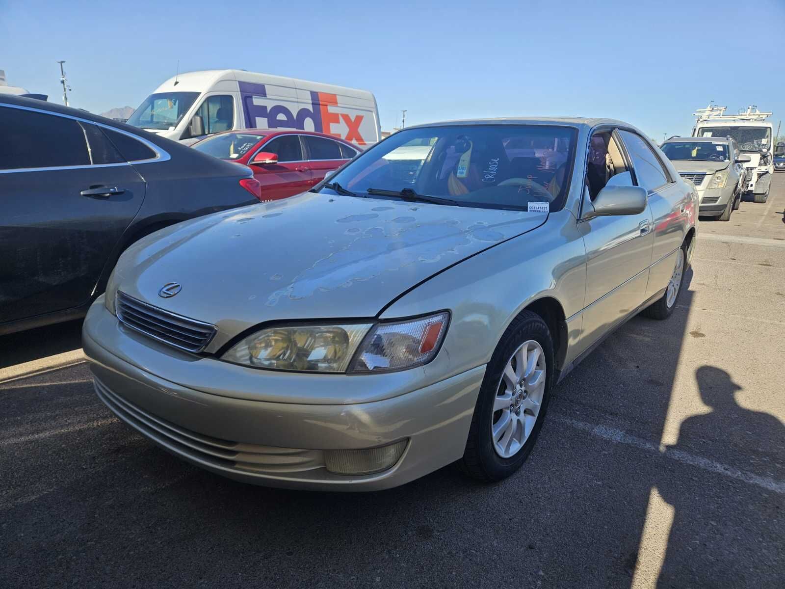 Lexus ES