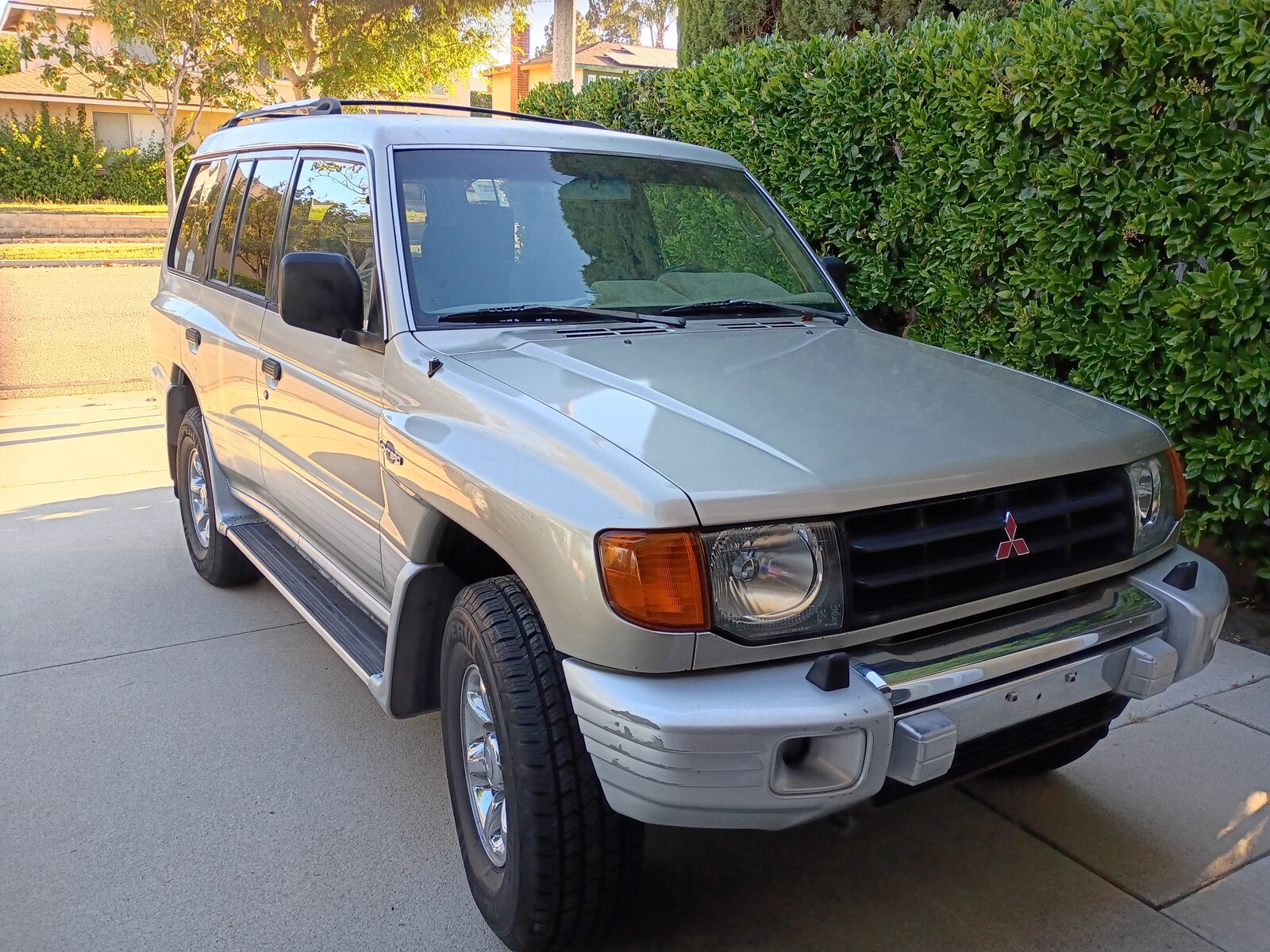 Mitsubishi Montero