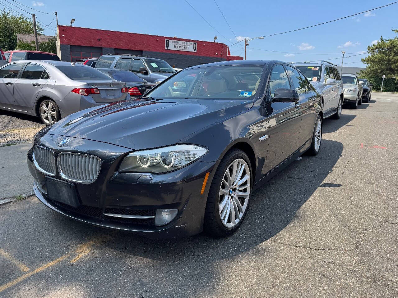 BMW 550i