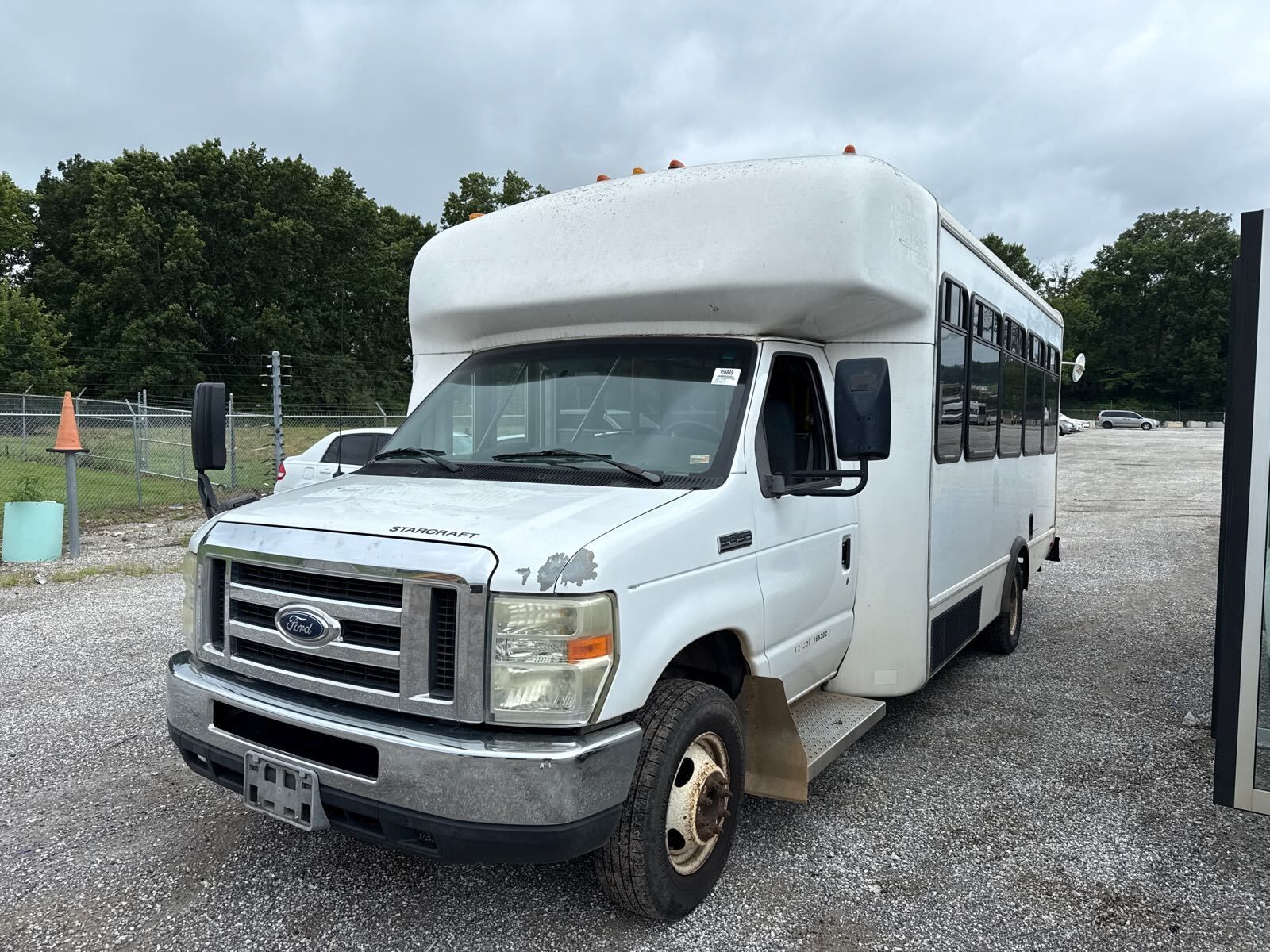 Ford E-450