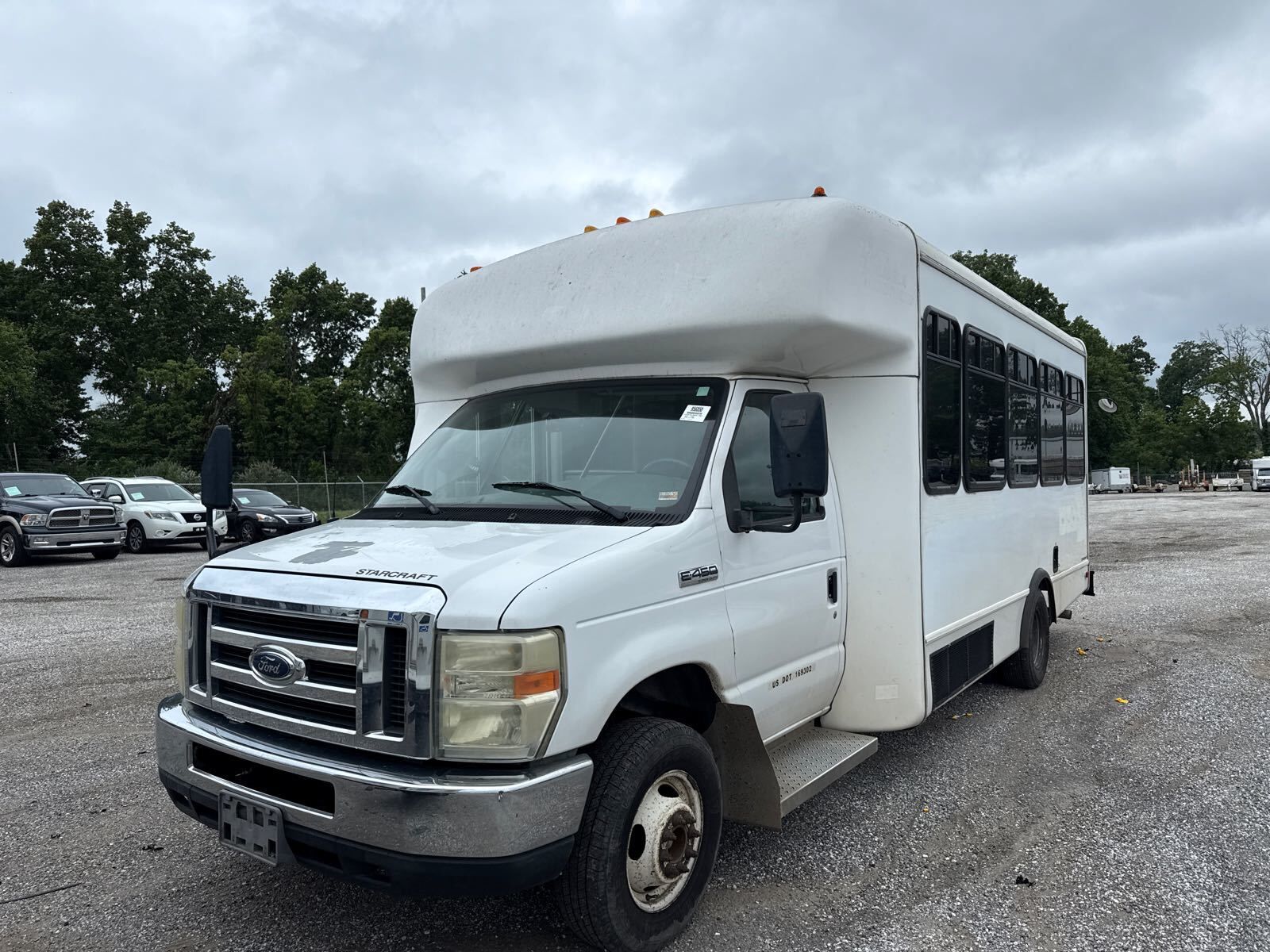 Ford E-450
