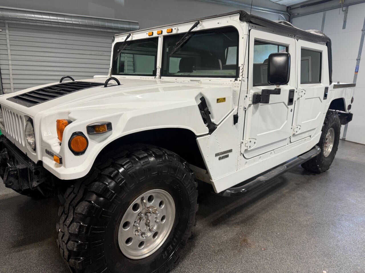 HUMMER H1