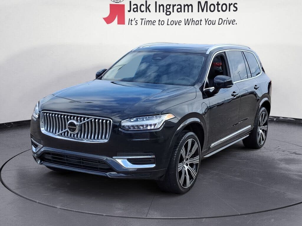 2023 VOLVO XC90