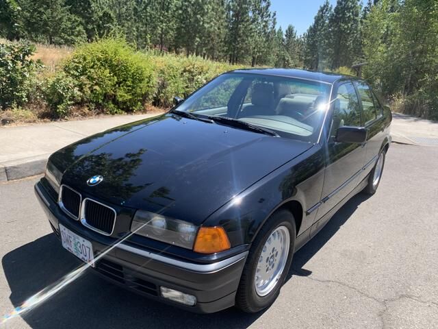 BMW 325i