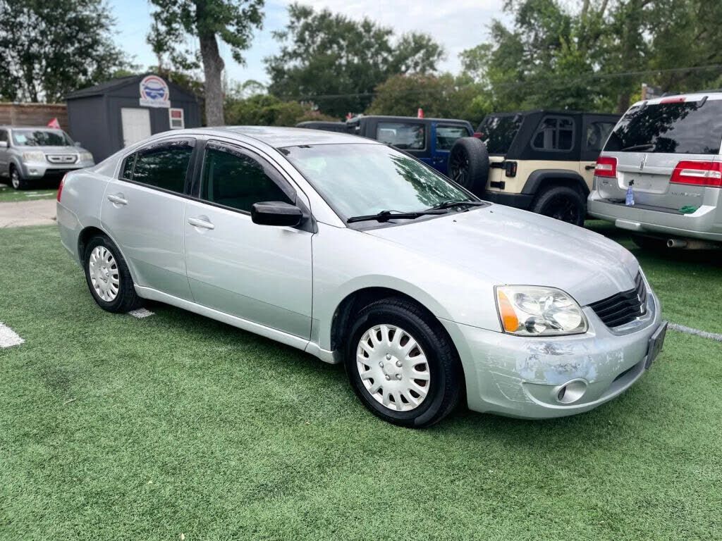 Mitsubishi Galant