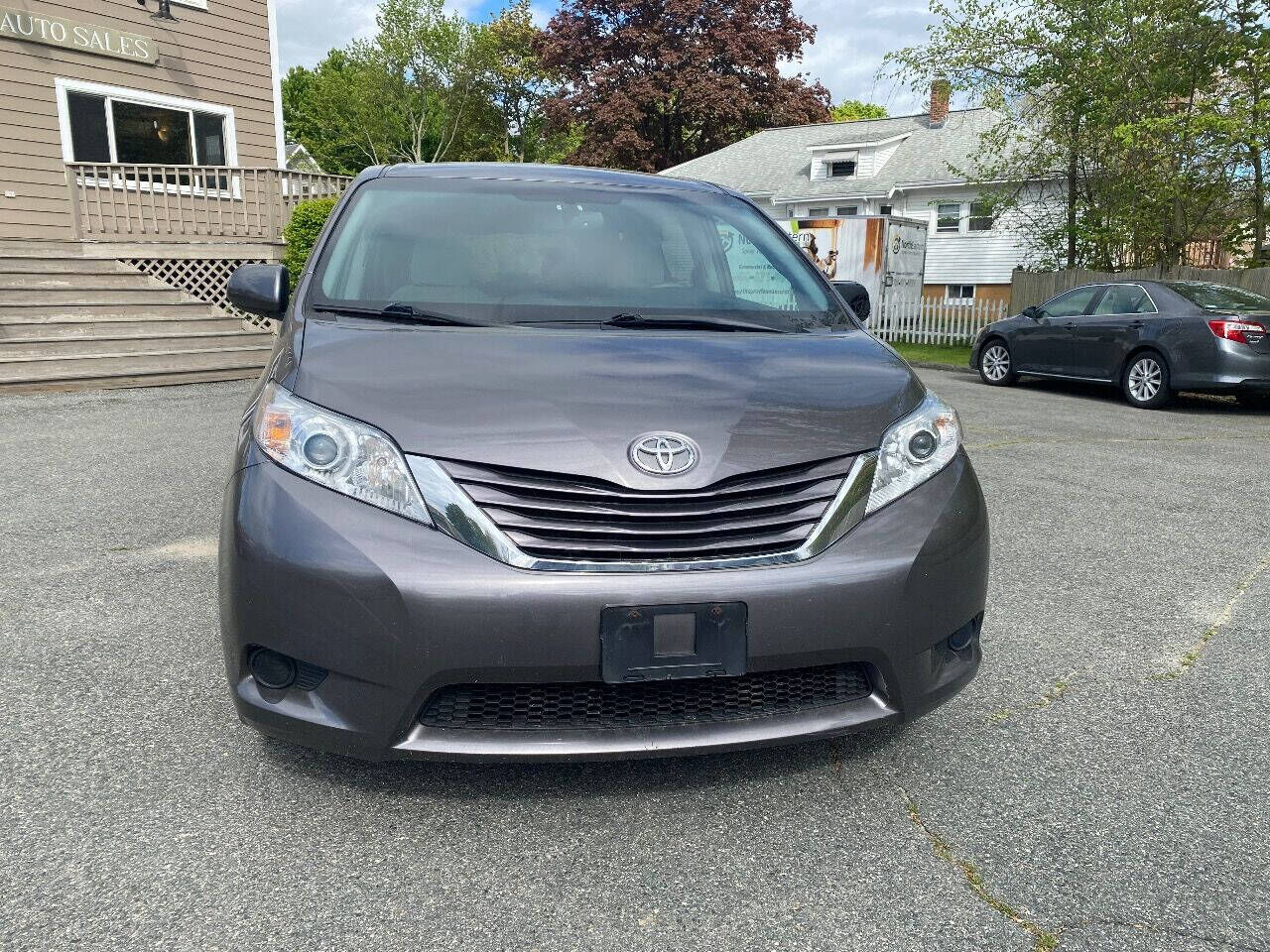 2017 TOYOTA Sienna