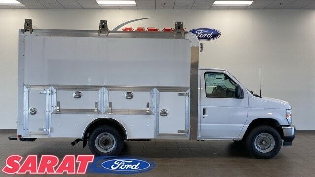 2026 FORD E-350