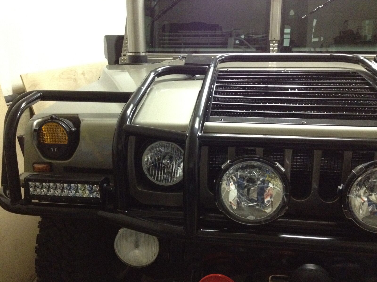 HUMMER H1