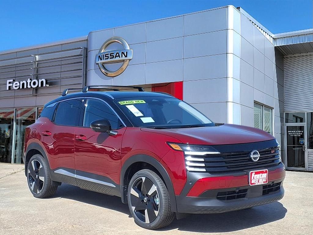 2025 NISSAN Kicks