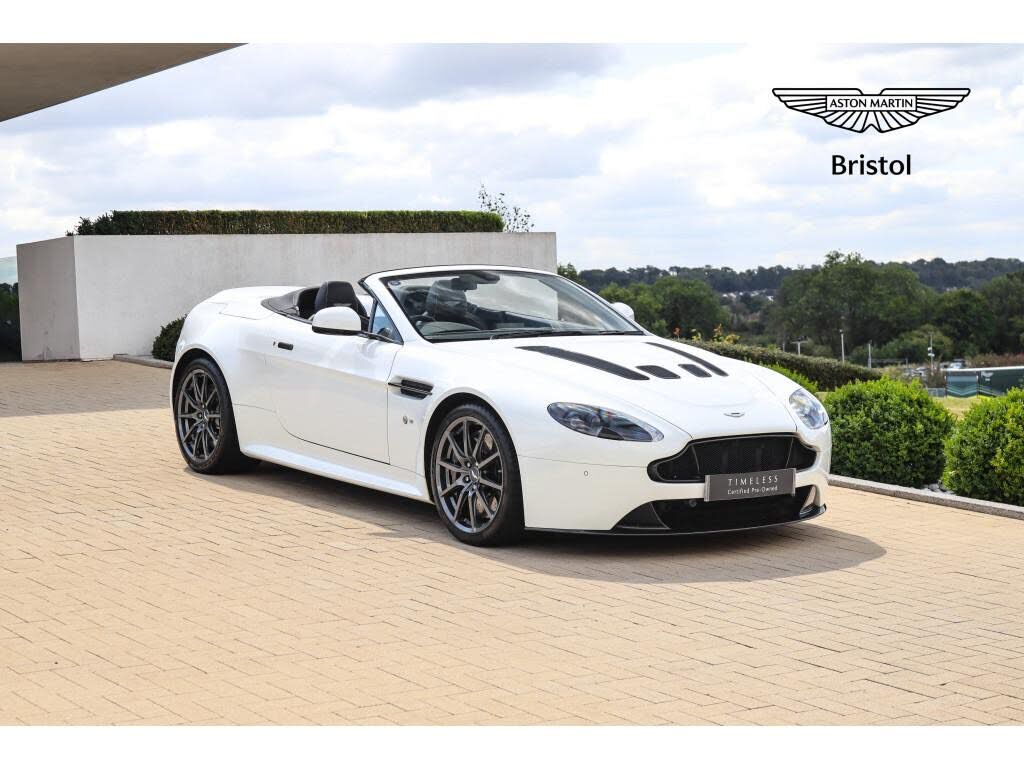 Aston Martin V12 Vantage