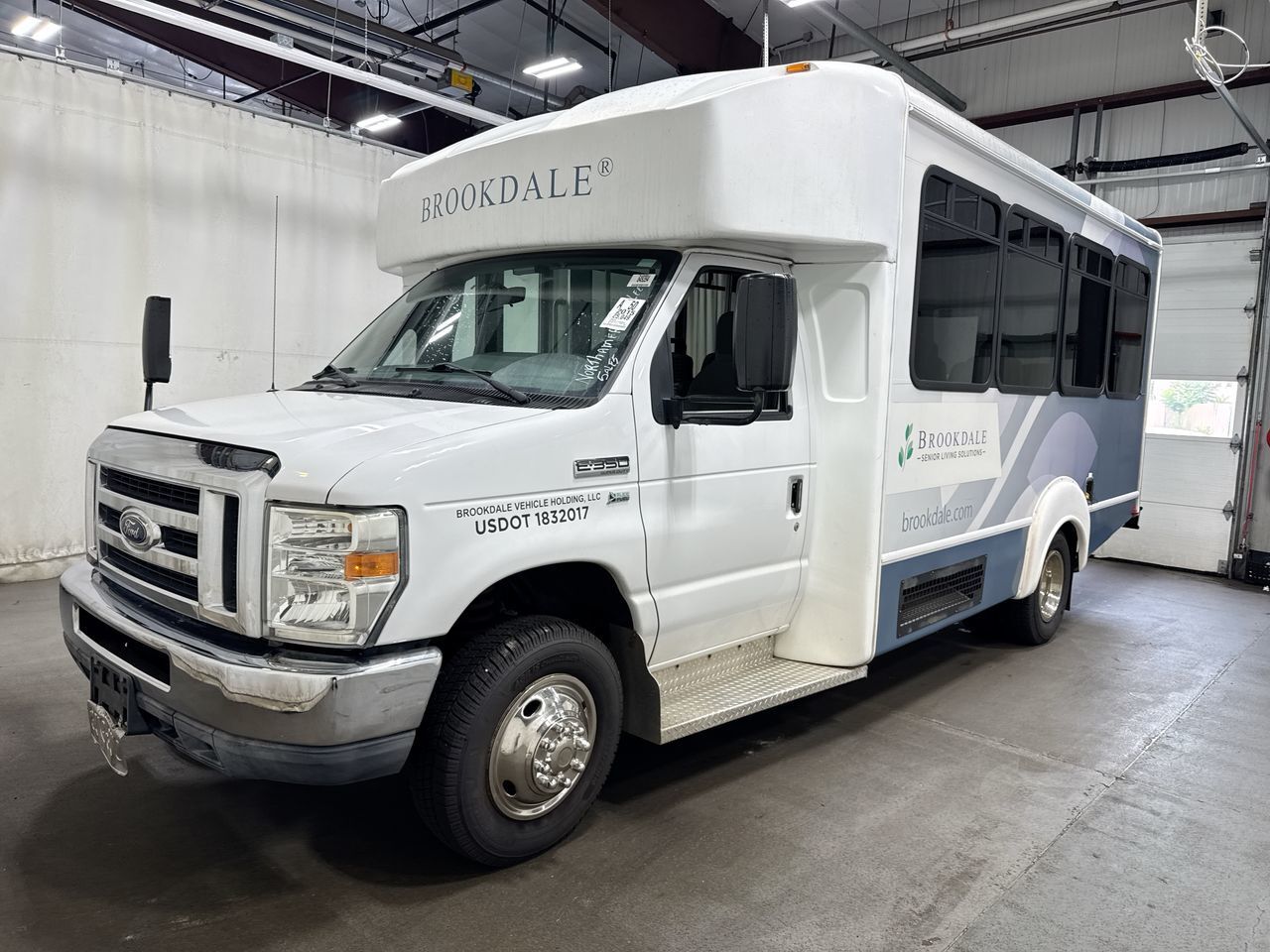 Ford E-350