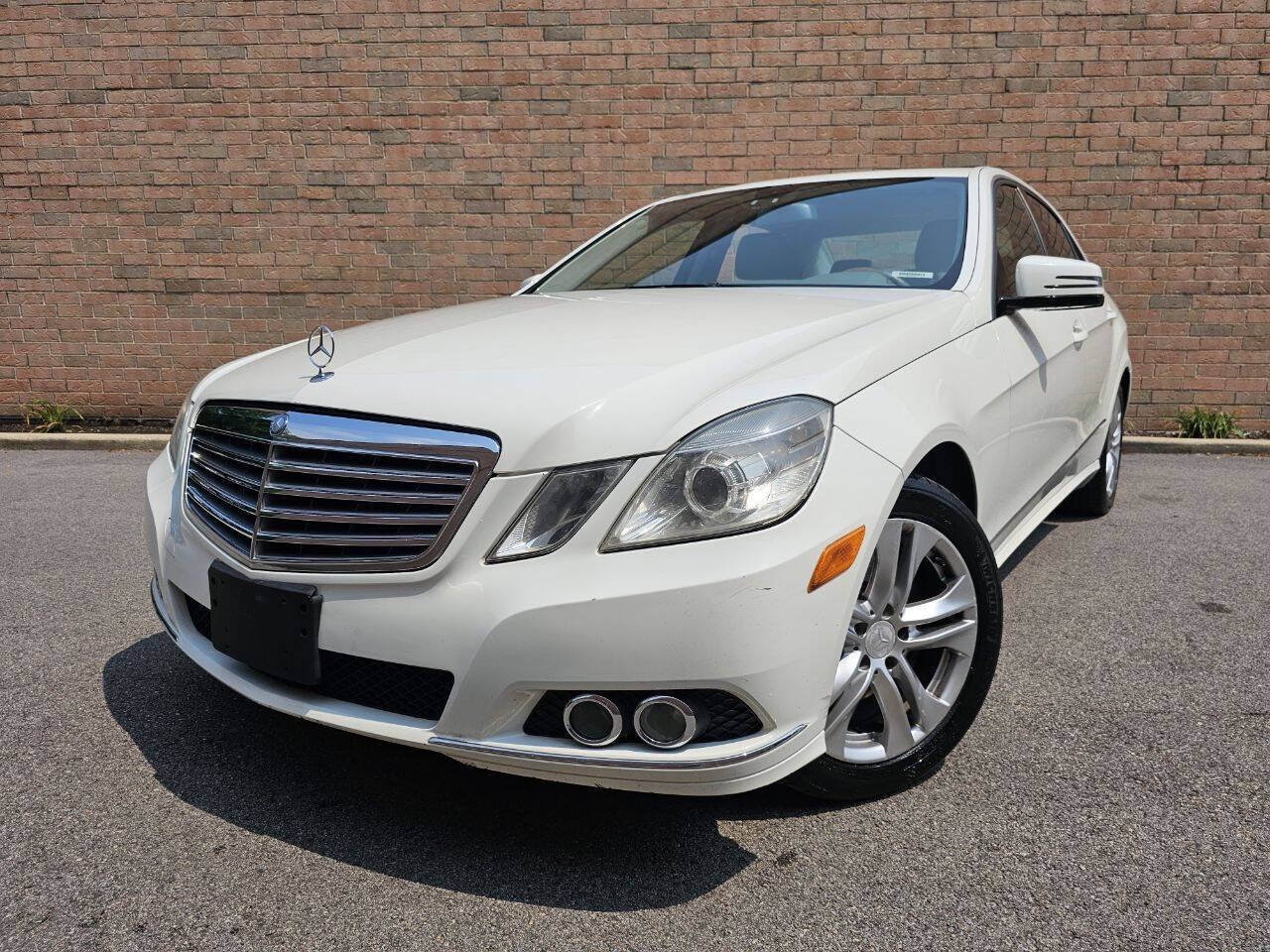 2010 MERCEDES-BENZ E-Class