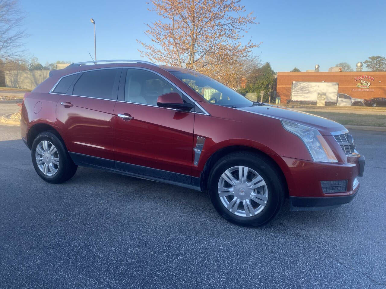 2010 CADILLAC SRX