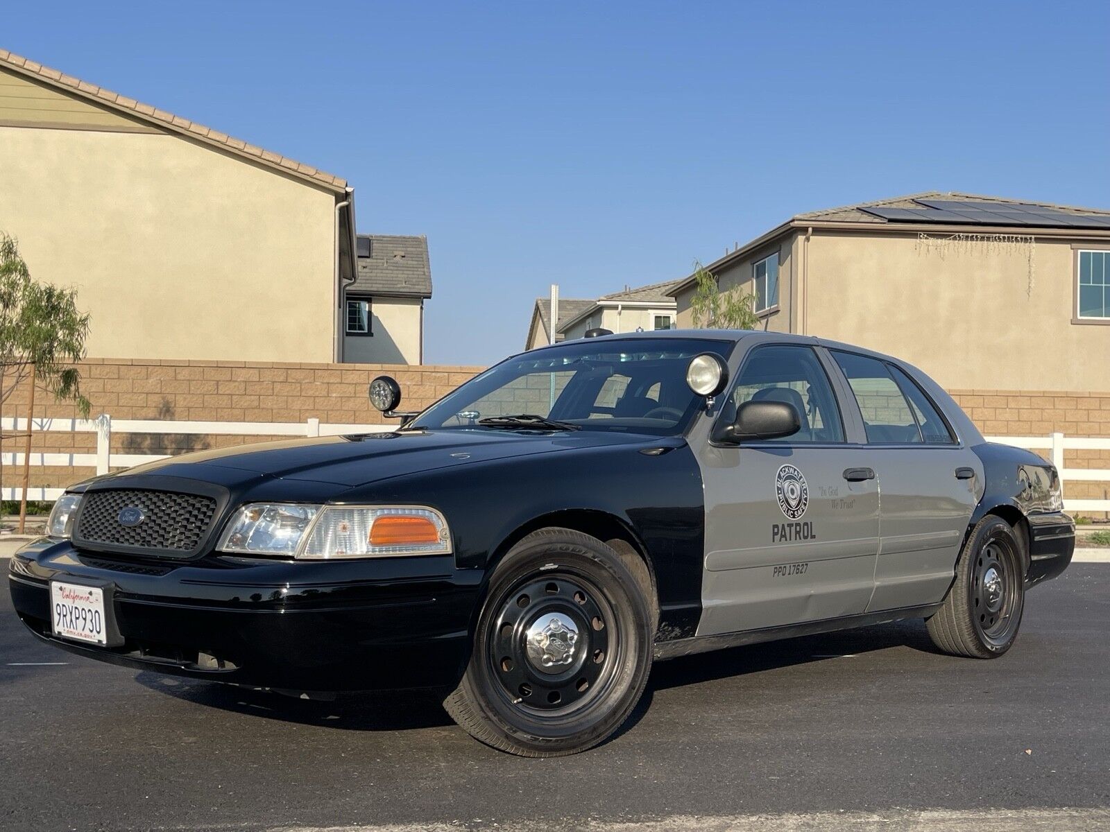 Ford Crown Victoria