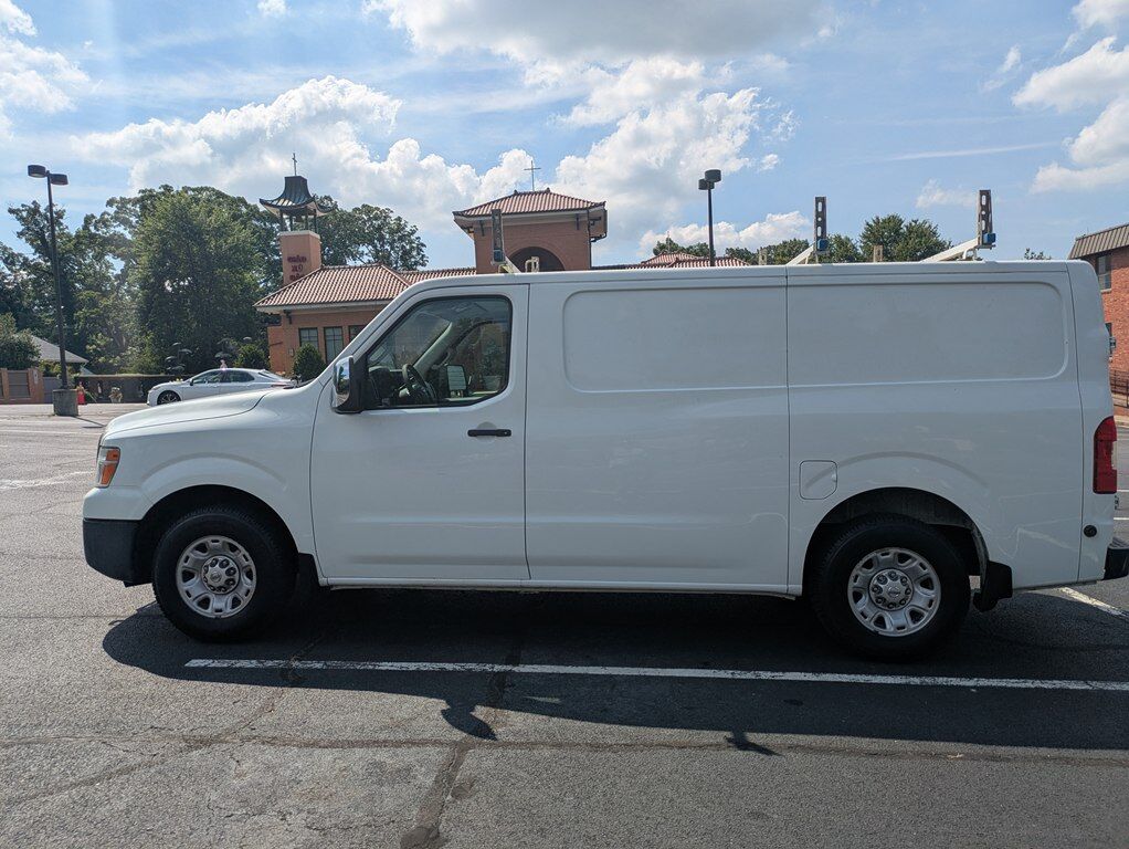 Nissan NV