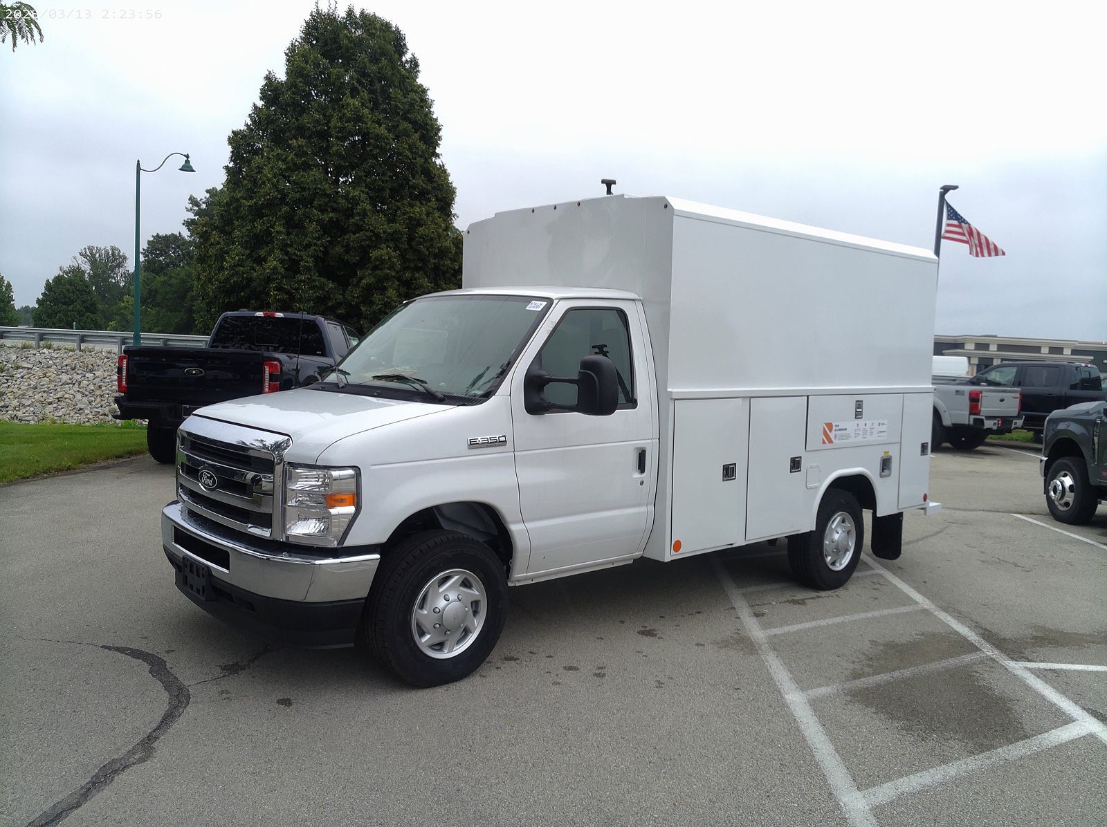 2026 FORD E-350