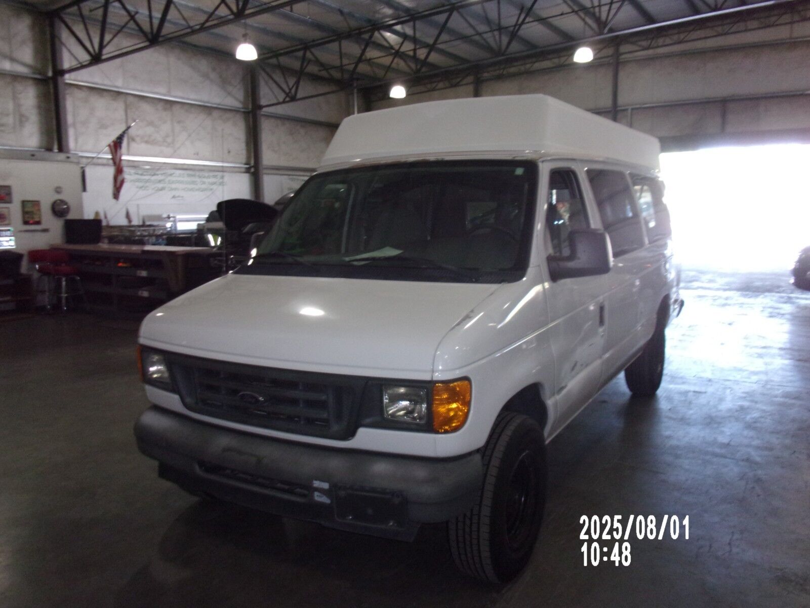Ford E-350