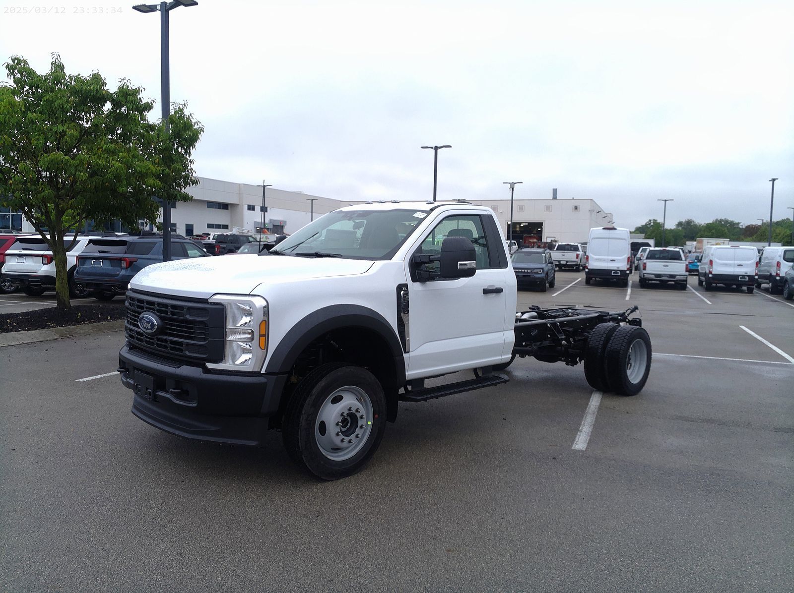 2025 FORD F-550