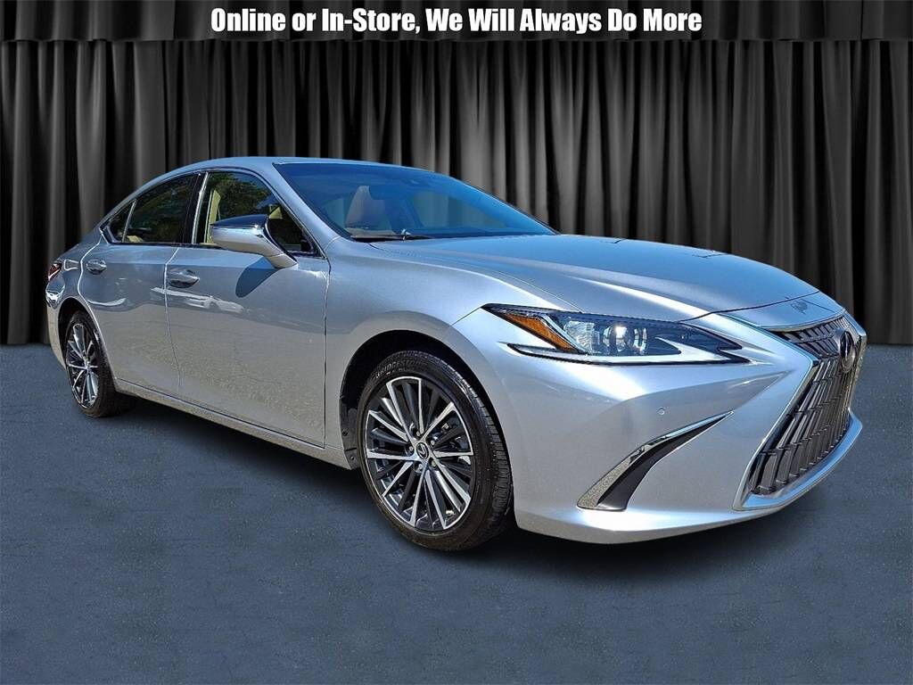2022 LEXUS ES
