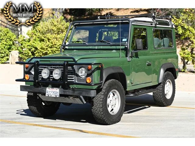 Land Rover Defender