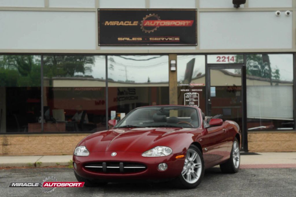 Jaguar XK8