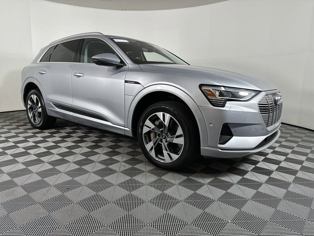 2022 Audi e-tron