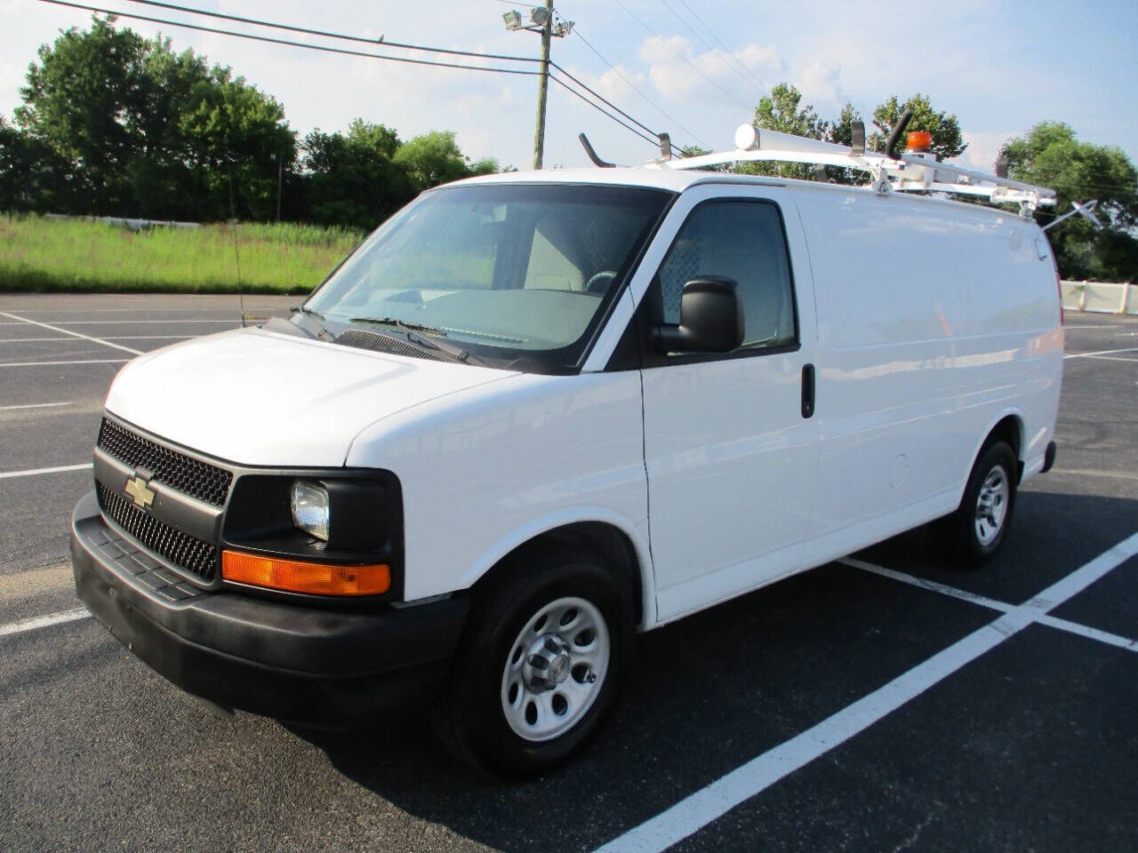 2013 CHEVROLET Express