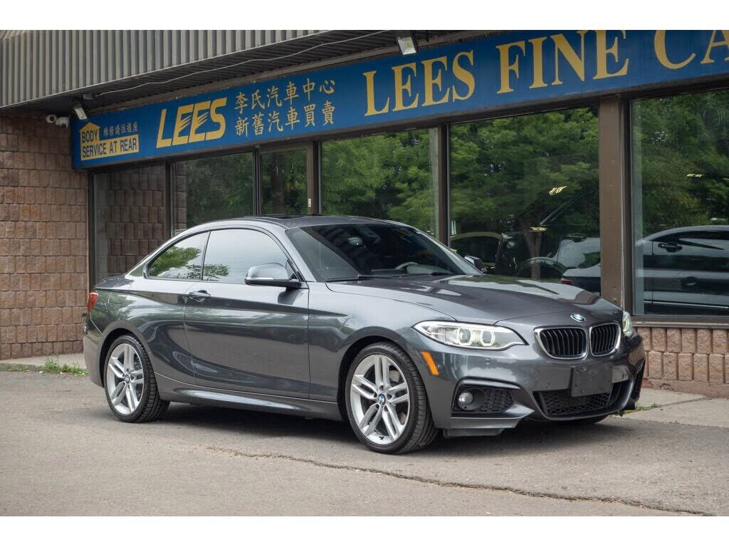 BMW 230i