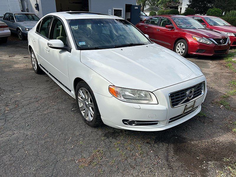 Volvo S80