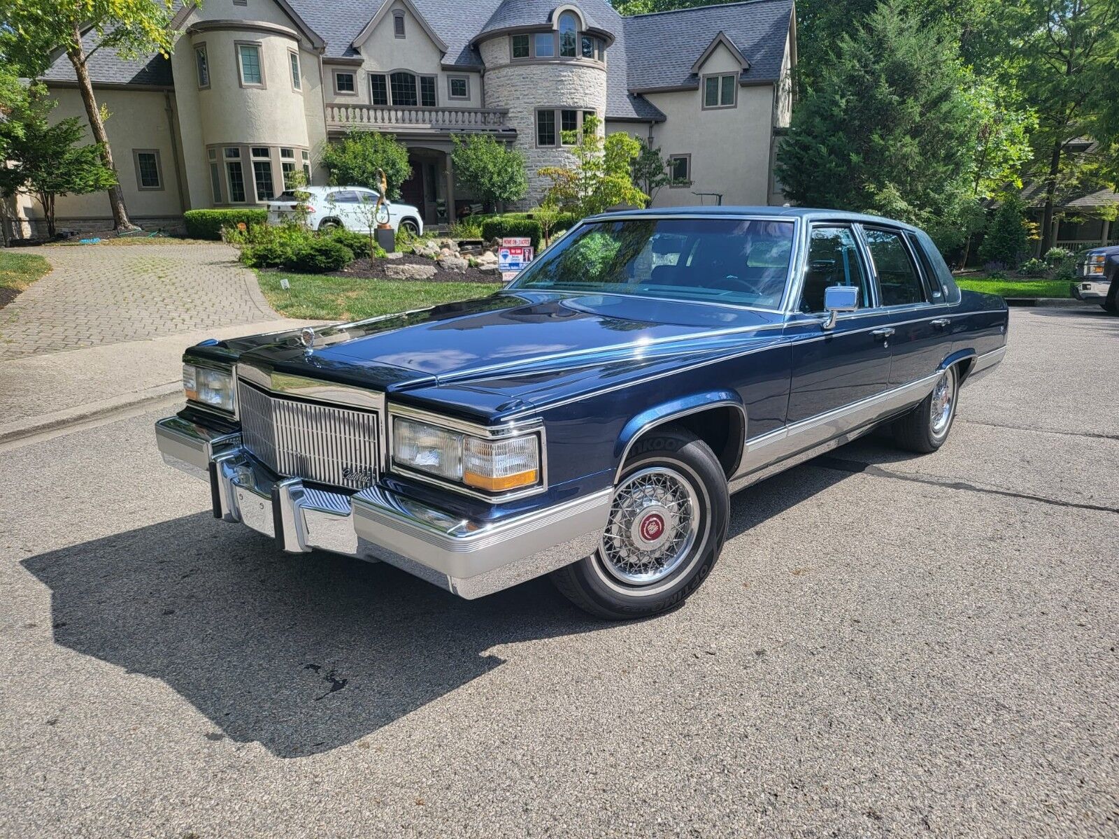 Cadillac Brougham