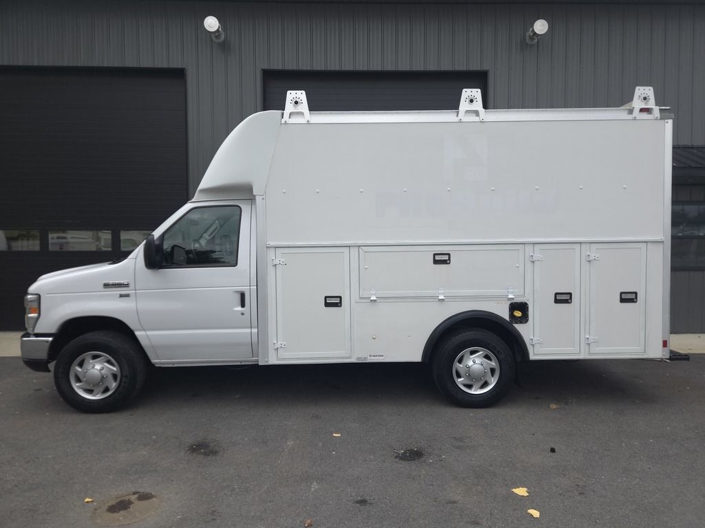 Ford E-350