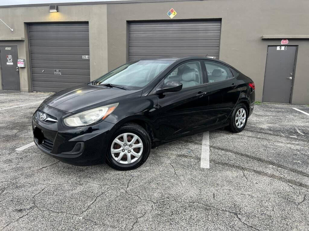 2014 HYUNDAI Accent