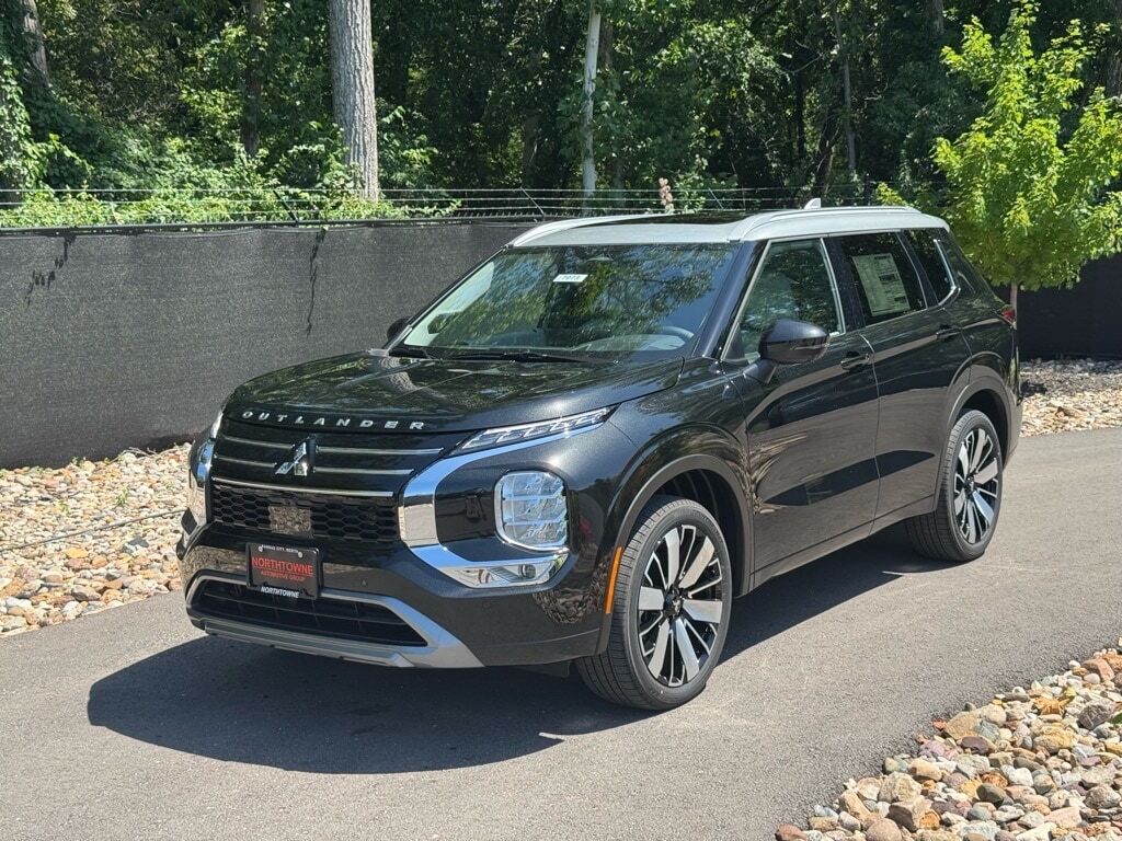 2025 MITSUBISHI Outlander