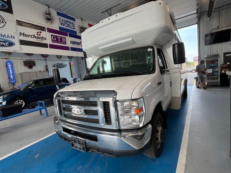 Ford E-450