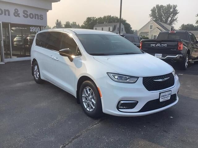 2025 CHRYSLER Pacifica
