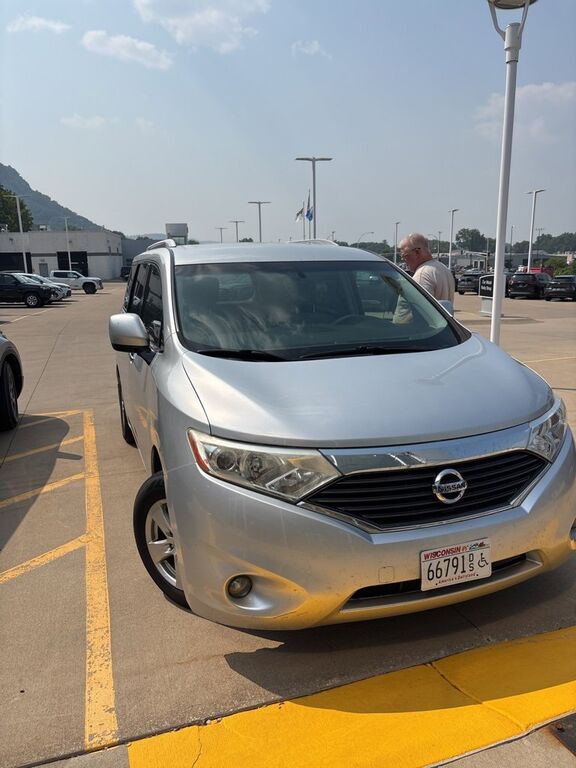Nissan Quest