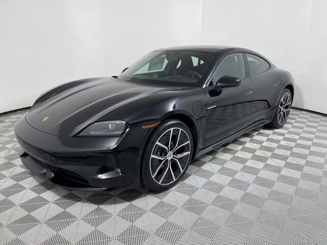 2025 PORSCHE Taycan